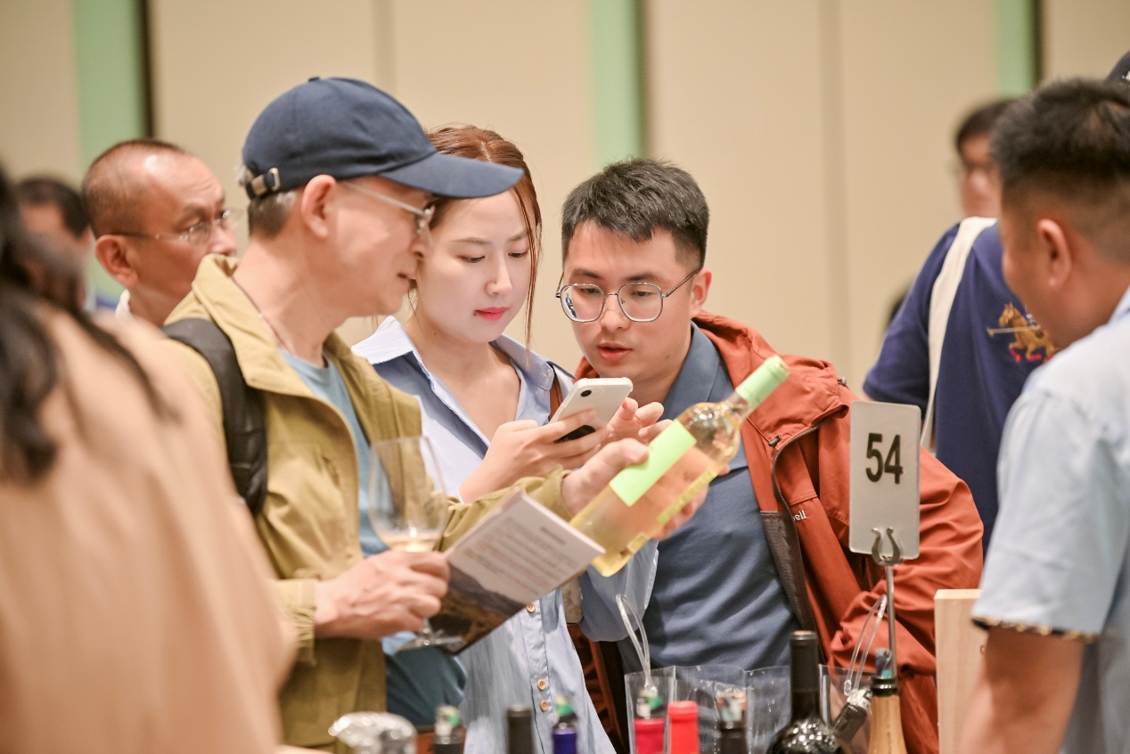 西班牙里奥哈:百年葡萄酒传奇的中国之路
