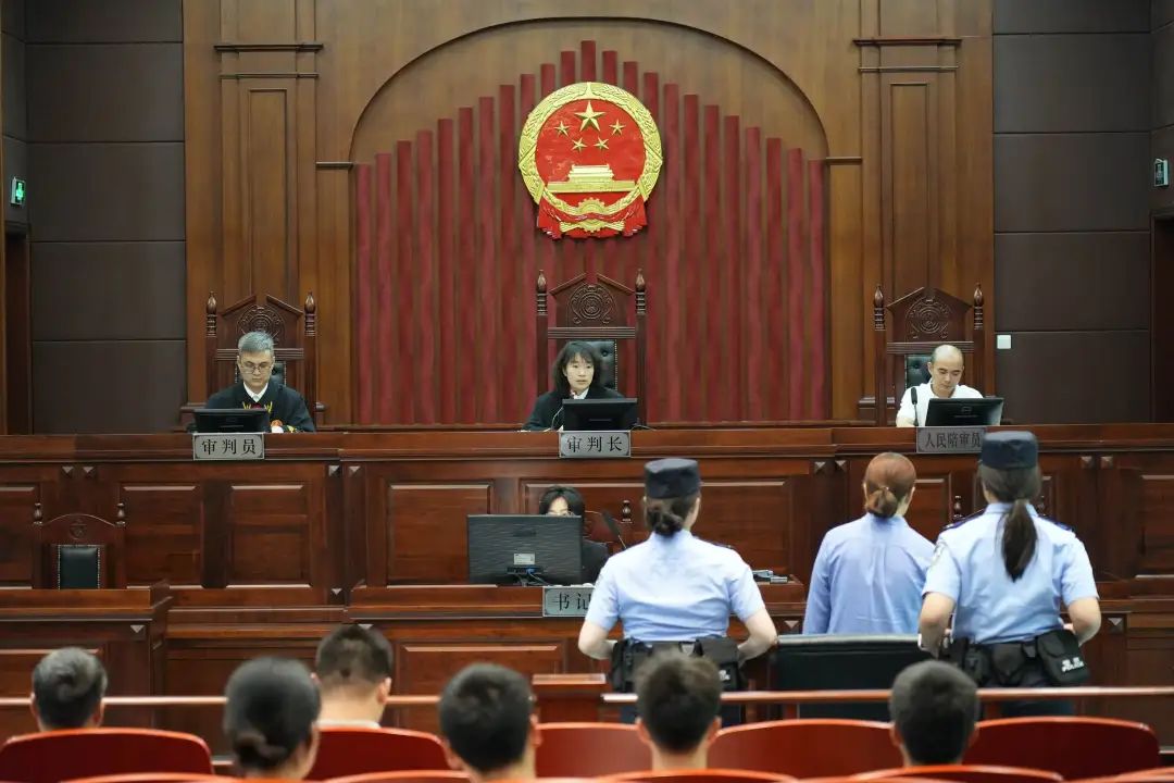 不到1个月骗补超13万元，上海首例政府消费券补贴诈骗案宣判