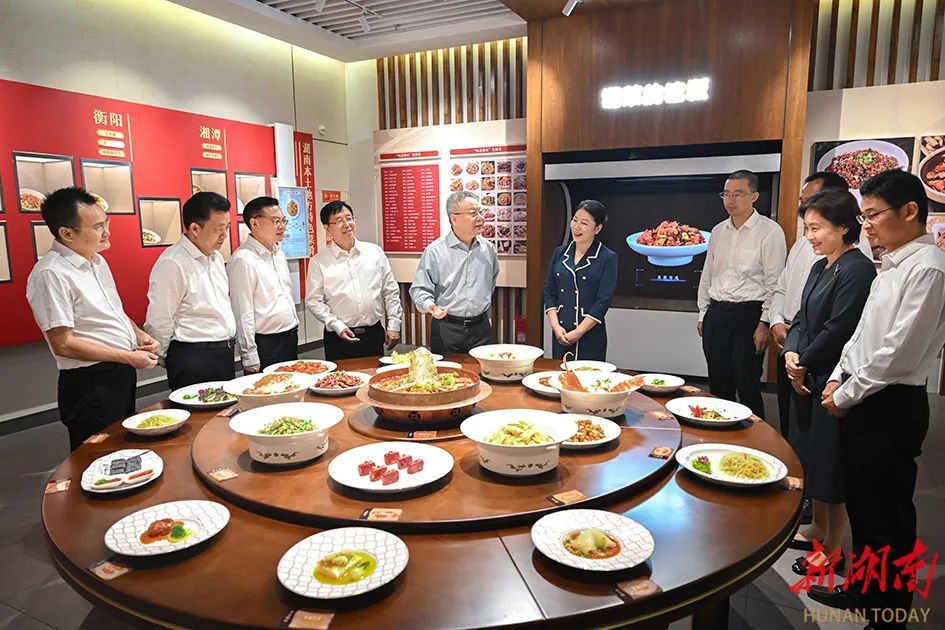 湖南实施“减盐减油”三年行动计划,研制和推广健康新湘菜