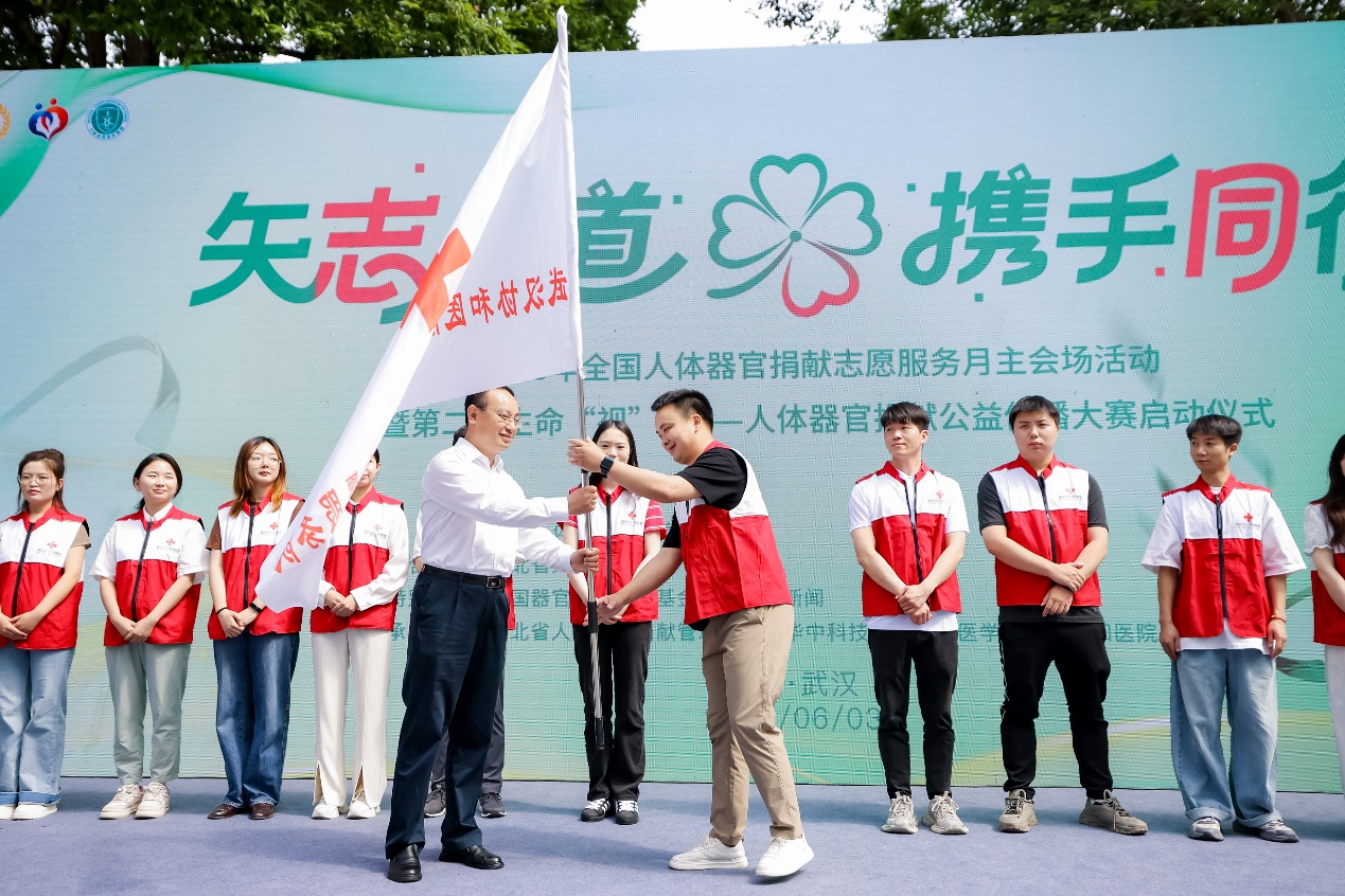 中国器官捐献志愿登记人数累计超过710万,“人民英雄”张定宇参演宣传片发布