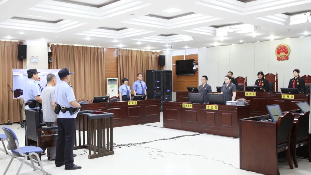 先后211次受贿442万余元，宁夏财政厅原副厅长刘守保一审获刑11年