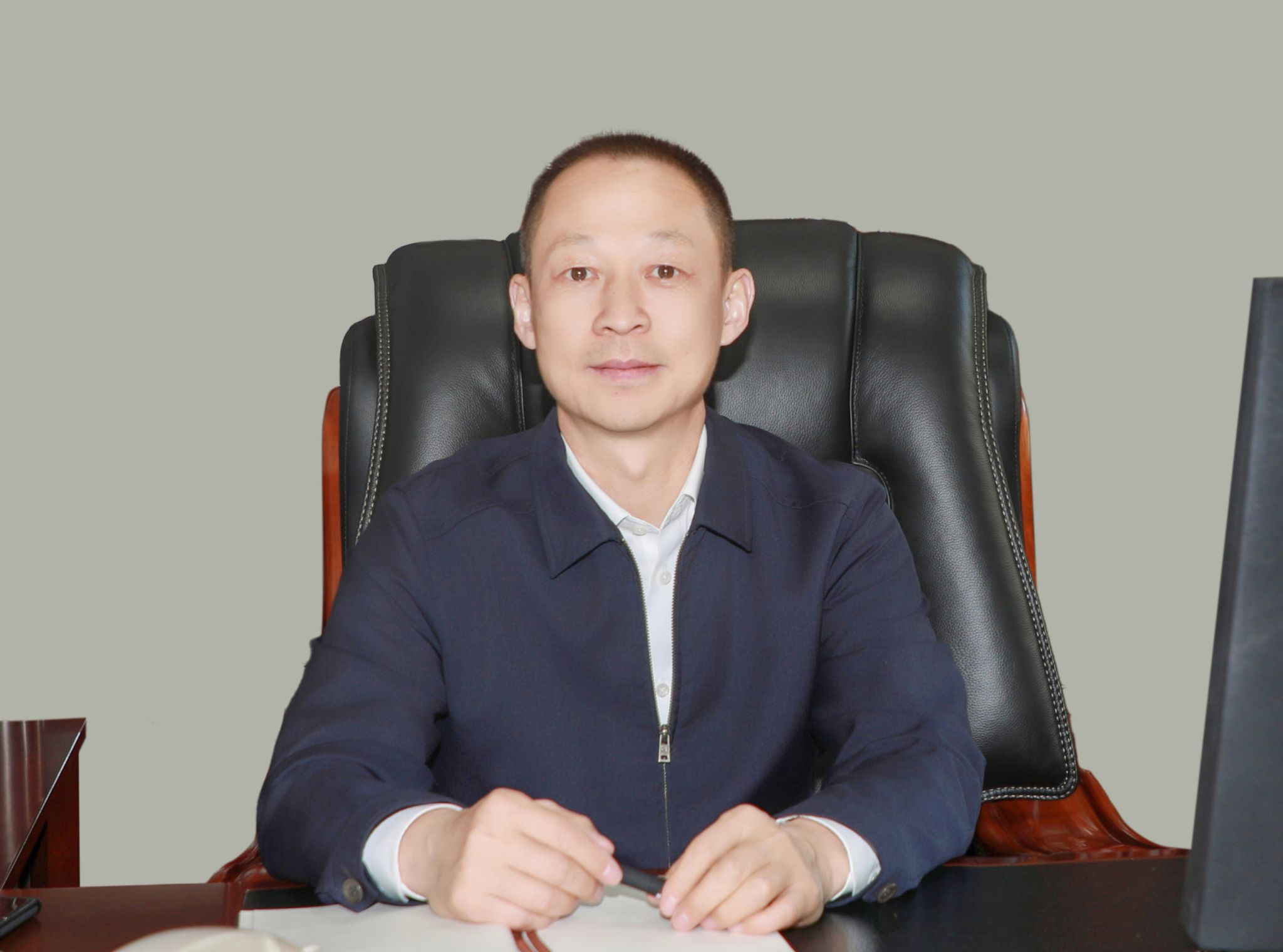 牡丹江医科大学首任校长就位