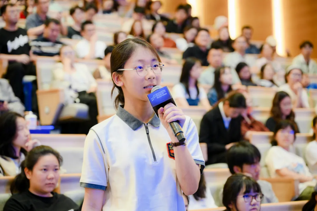 复旦大学法医学与法庭科学学院成立,李昌钰受聘为名誉教授