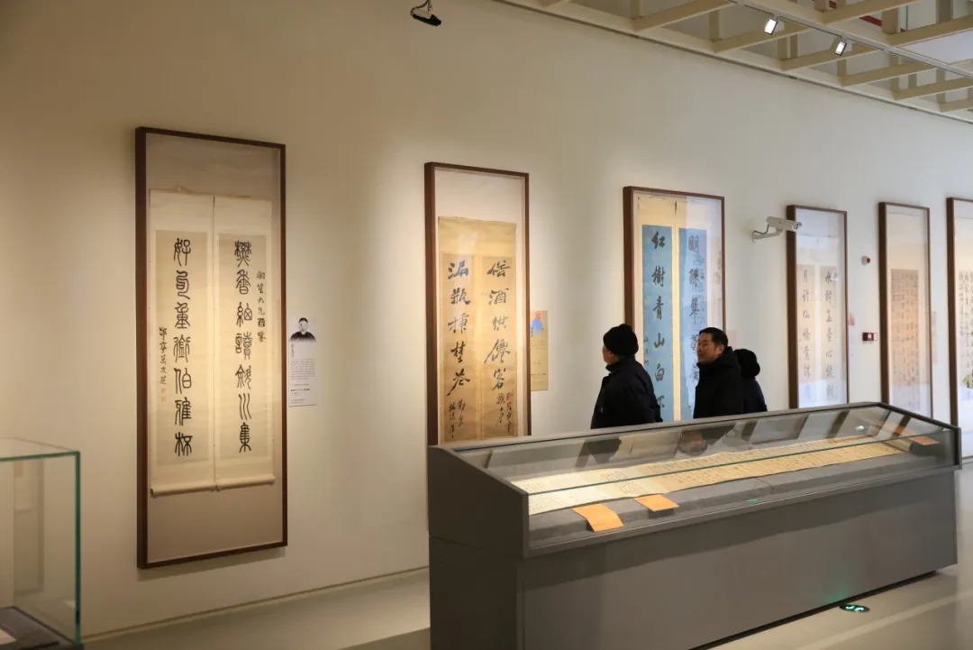 “名家翰墨三百年”学术交流：聚焦书体演变与海派书法
