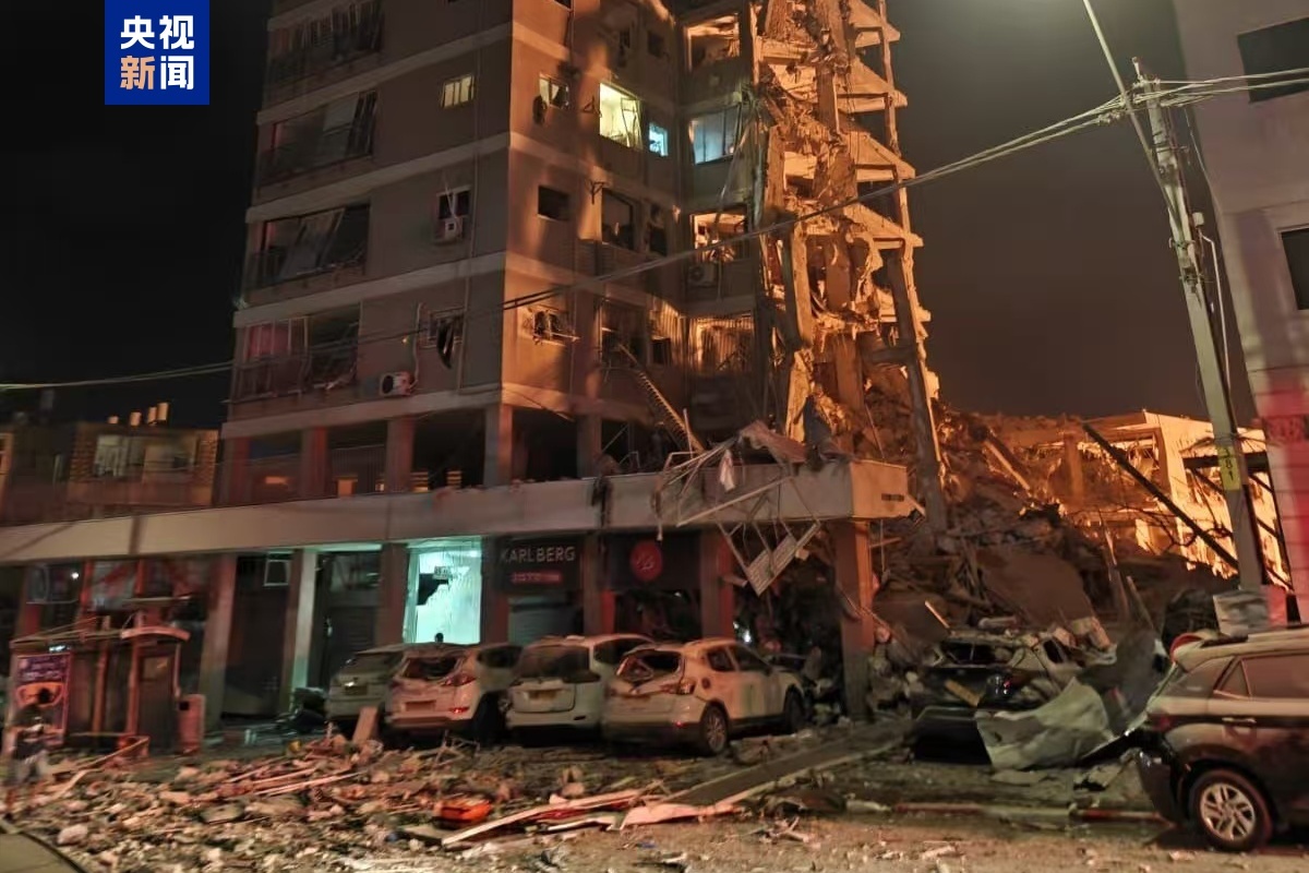 伊朗新一轮导弹袭击已致以色列8人死亡200人受伤