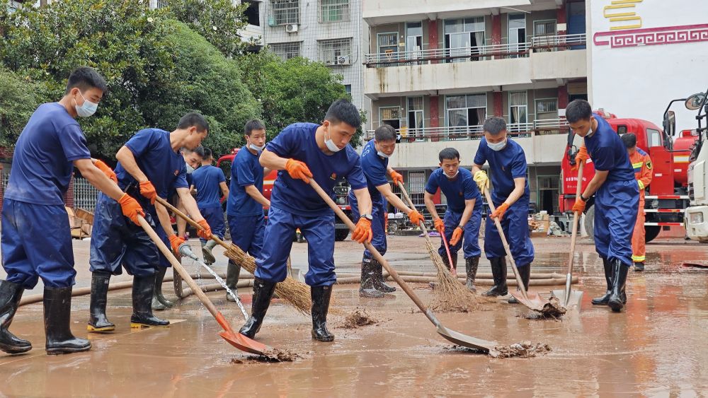 强降雨已致湖南40余万人受灾