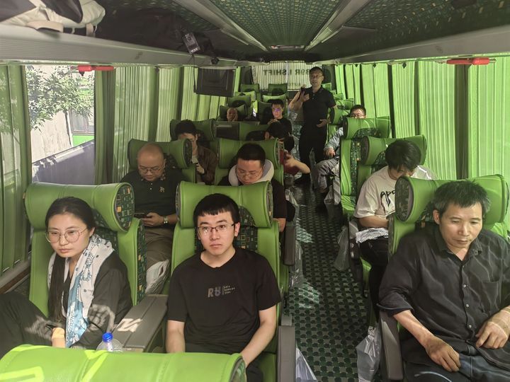 中国驻伊朗大使馆:绝大部分在伊中国公民平安撤出 第2张 中国驻伊朗大使馆:绝大部分在伊中国公民平安撤出 第2张