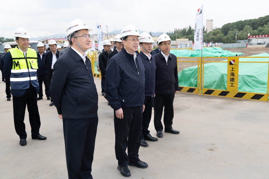 龚正市长率上海市代表团赴青海果洛,用心用情用力做好对口援青工作