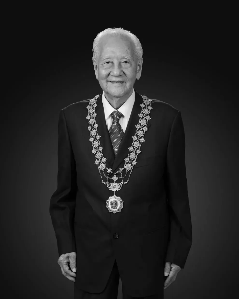 黄旭华院士今日在家乡广东汕尾安葬