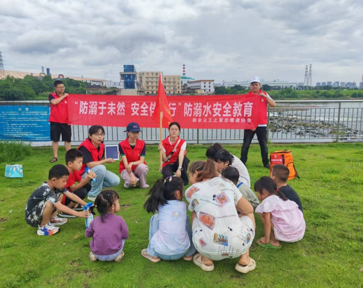 力保中小学生溺亡事故“零发生”！江西新余再次启动“水花行动”，织好“生命守护网”