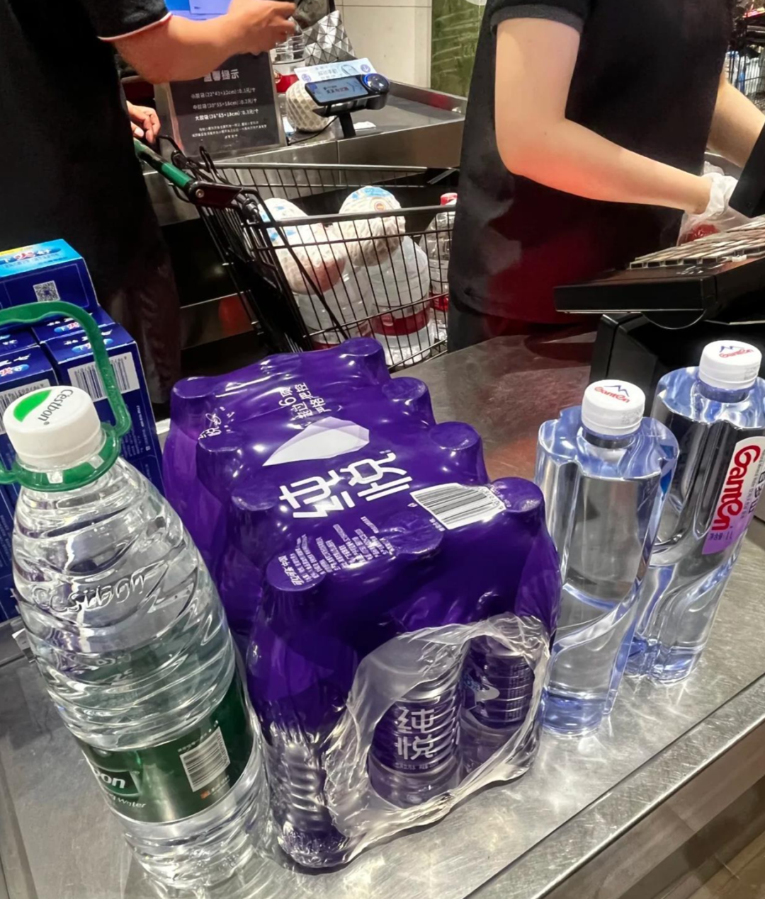 江门市多个区的自来水被质疑像酱油像黄河水,水务部门:水质没问题