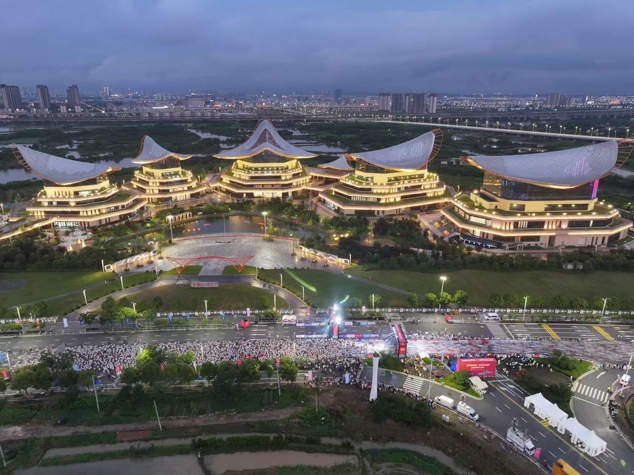 南昌,正青春:打开网红城市的另一面