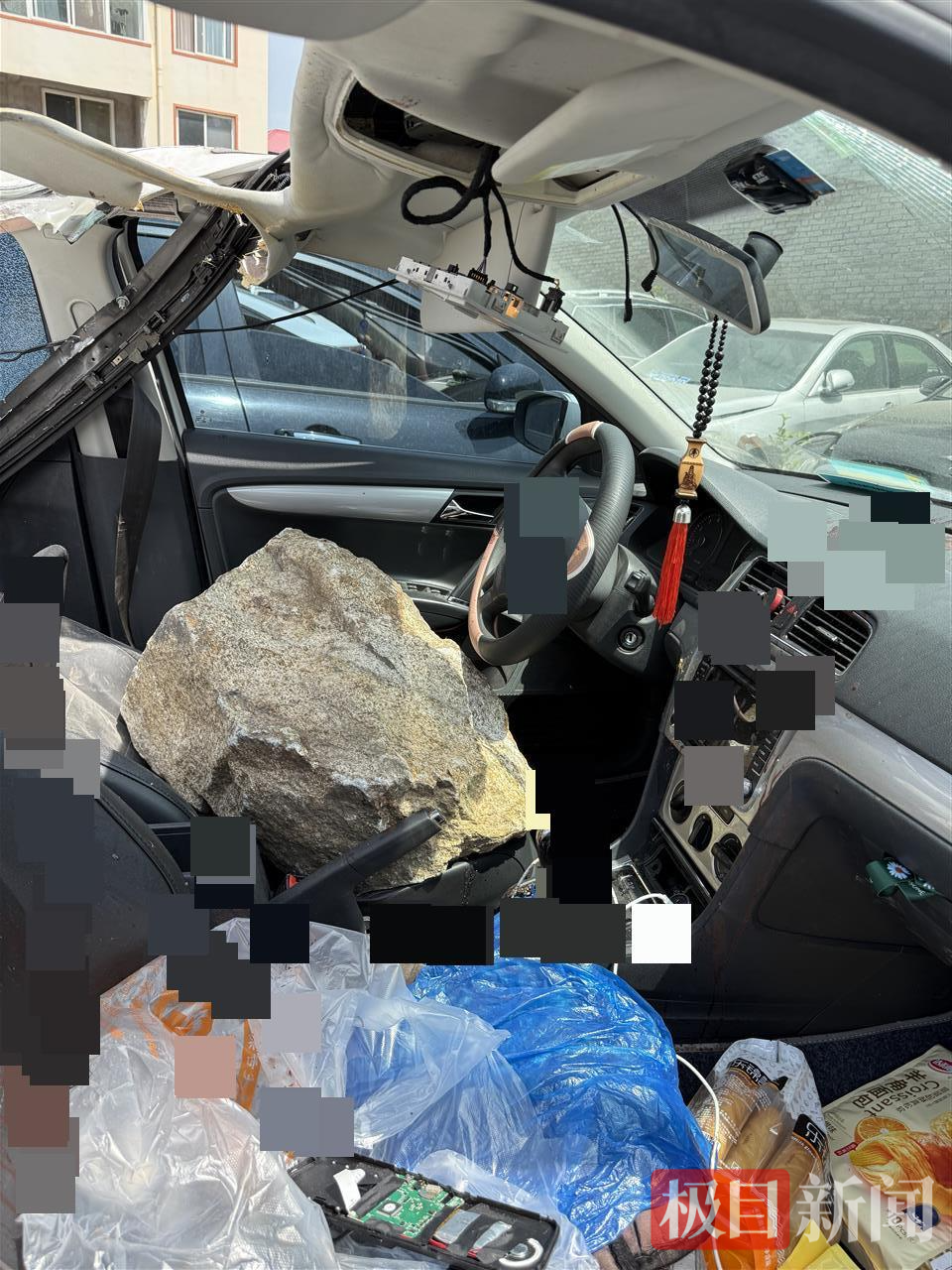 洛阳落石砸车致司机身亡案逝者家属向政府索赔百万余元，遗体尚未安葬