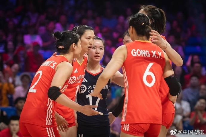 中国女排逆转战胜德国女排，阿灵顿站取得三连胜