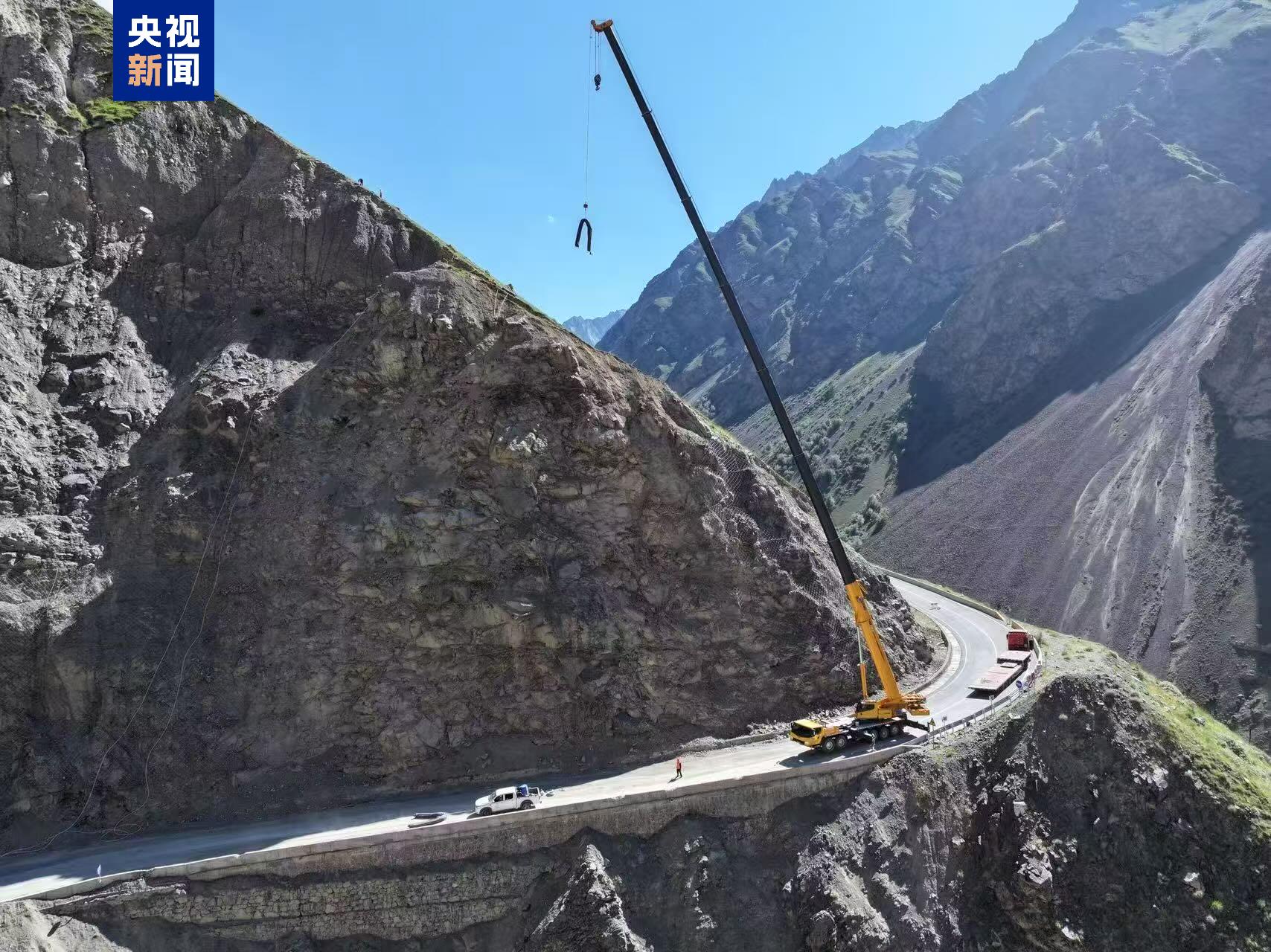新疆独库公路北段抢险加速推进，预计7月21日恢复通行