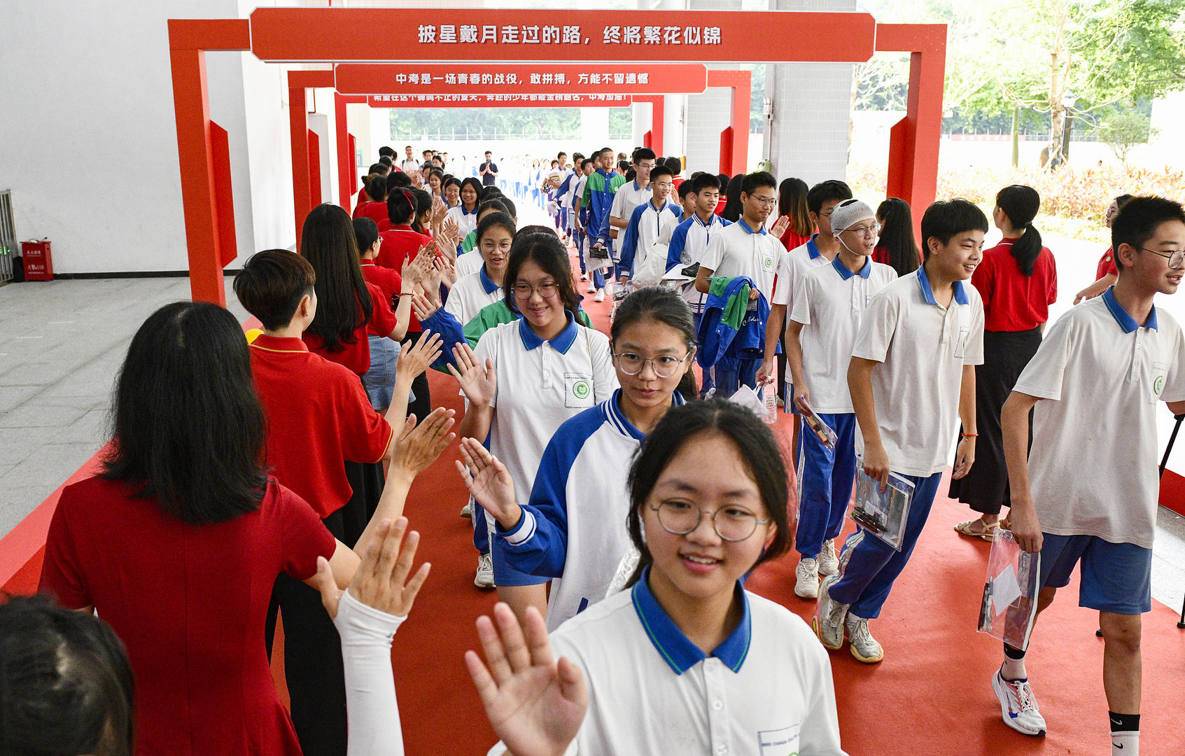 东莞中考试水跨市配置学位：邻市惠州两所高中开放招生，有学校补录即招满