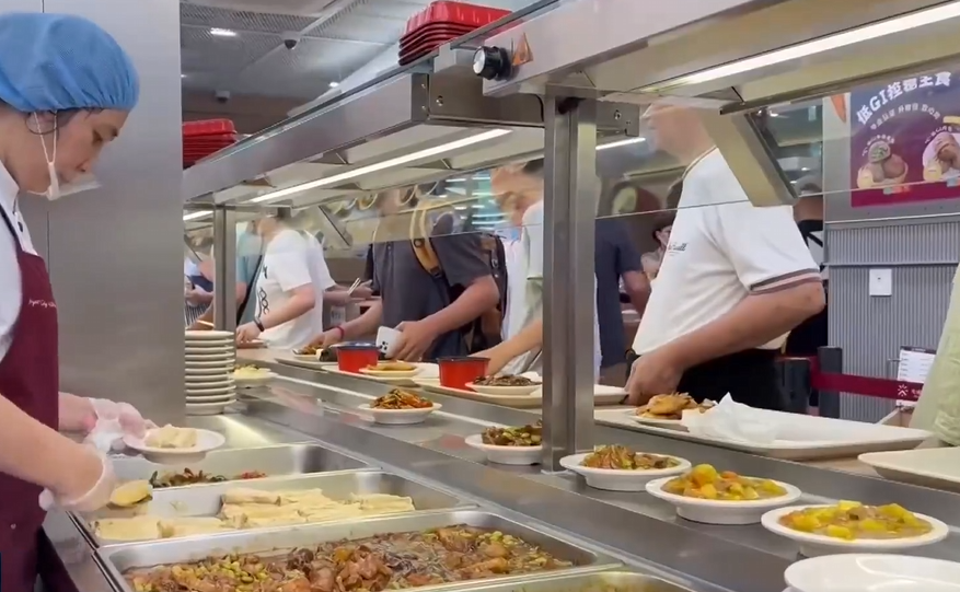 光明日报：家门口的社区食堂，越来越“圈粉”？
