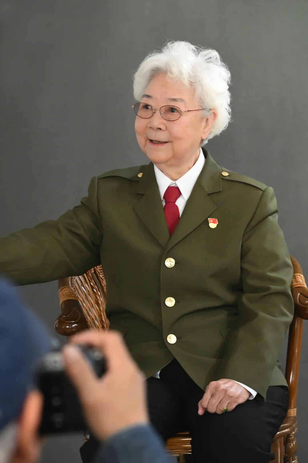 视频丨96岁人民艺术家田华朗诵诗歌，向青年朋友送祝福