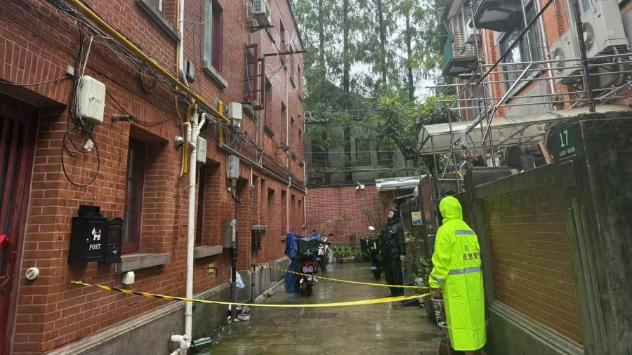 风大雨急！他们筑牢上海社区安全防线