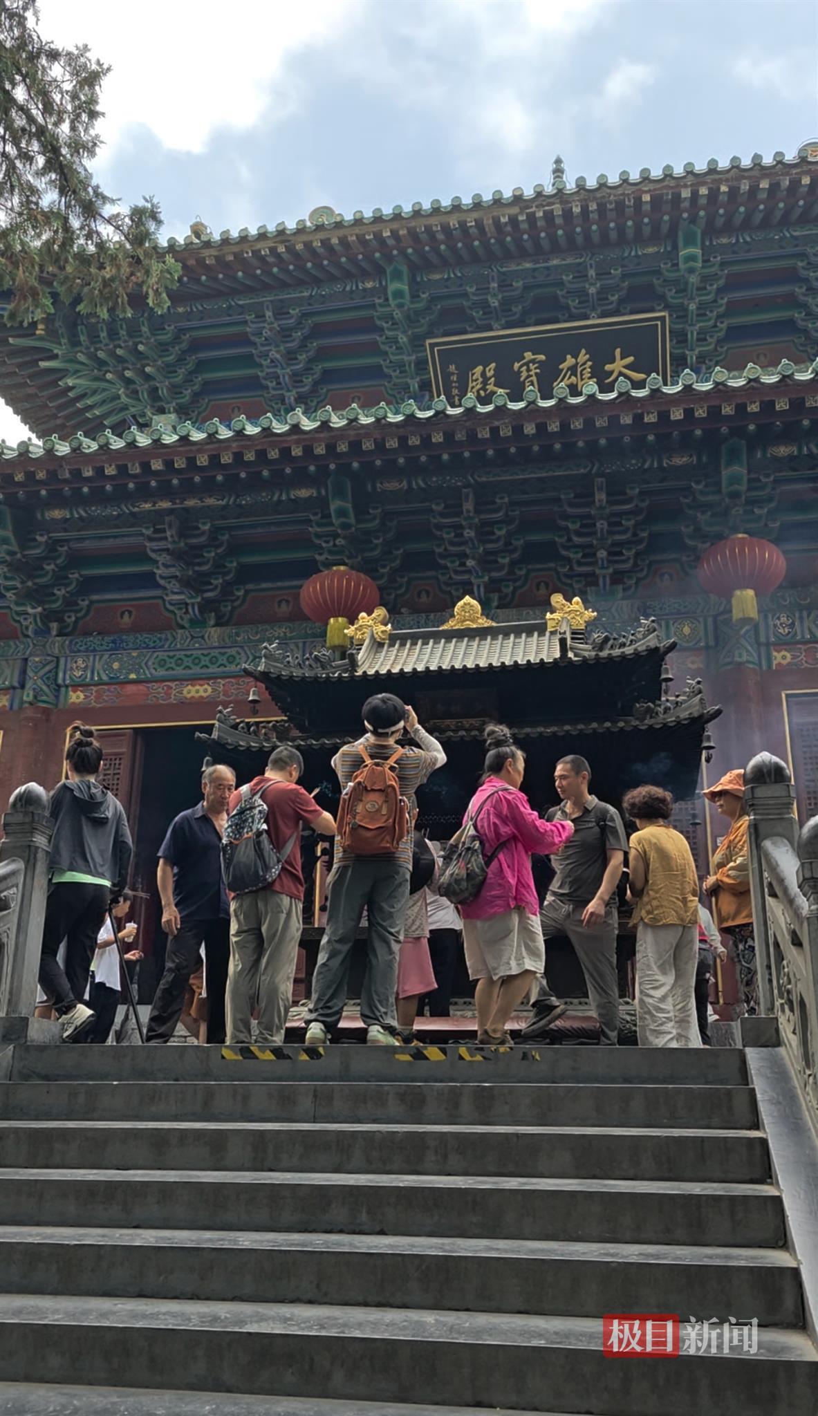 媒体实探少林寺迎新住持后首个周末：几乎无收费项目，游客量不减
