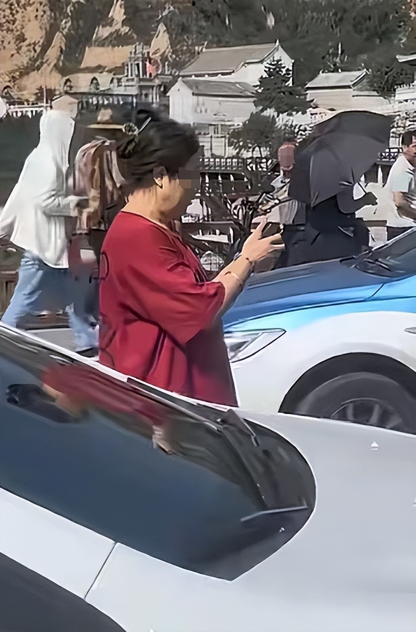 山西隰县警方回应“女司机逆行顶撞交警”:是本地人,正调查处理