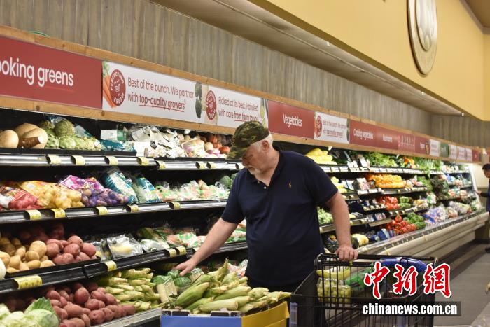 美媒：关税致食品成本飙升 ，美国多家餐厅陷经营困境
