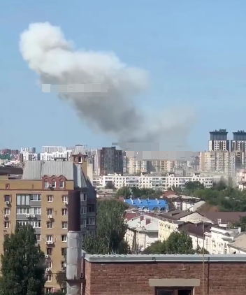 俄罗斯罗斯托夫市中心发生强烈爆炸，此前宣布存在导弹威胁