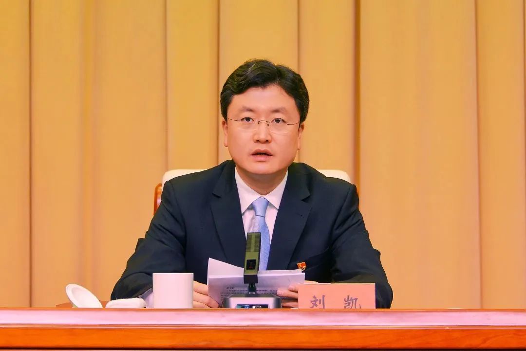 嘉峪关市长谈“小事难办”：少些“按部就班”的套路，多些“主动上门”的温暖