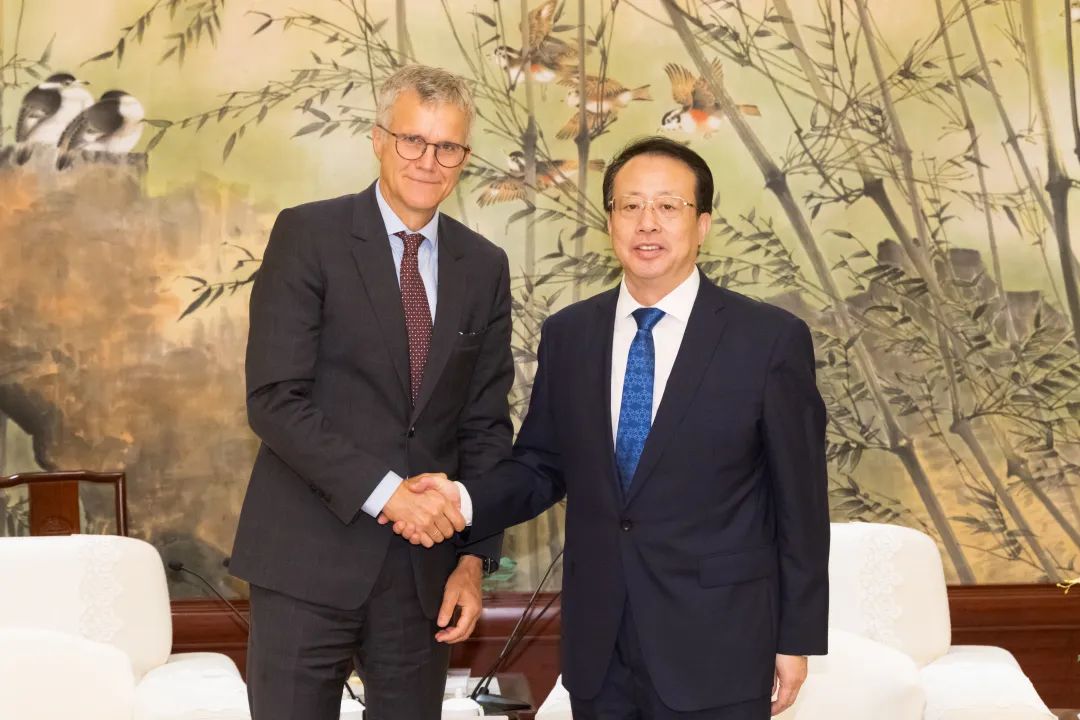 龚正会见丹麦诺和诺德公司董事会主席龙海歌