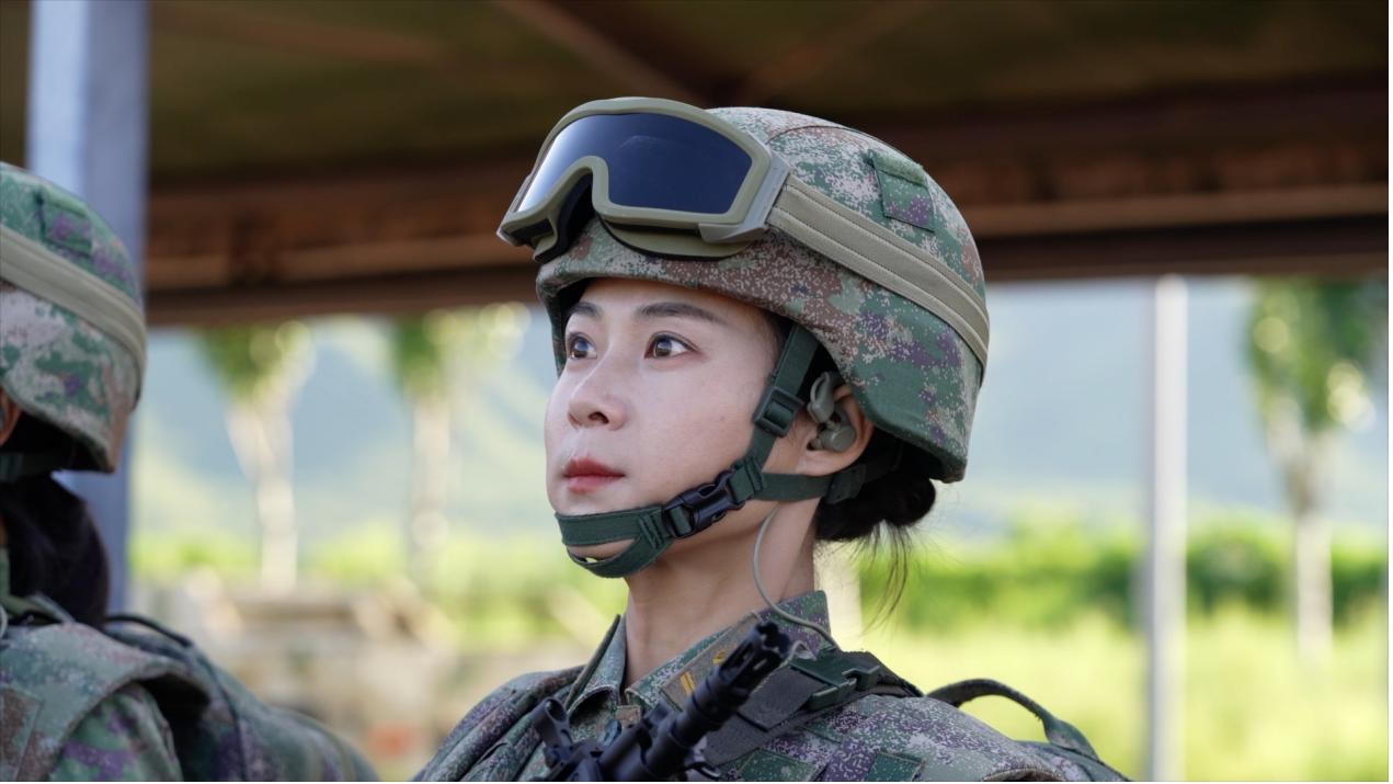 九三阅兵装备方队中唯一的“女教头”,是她!