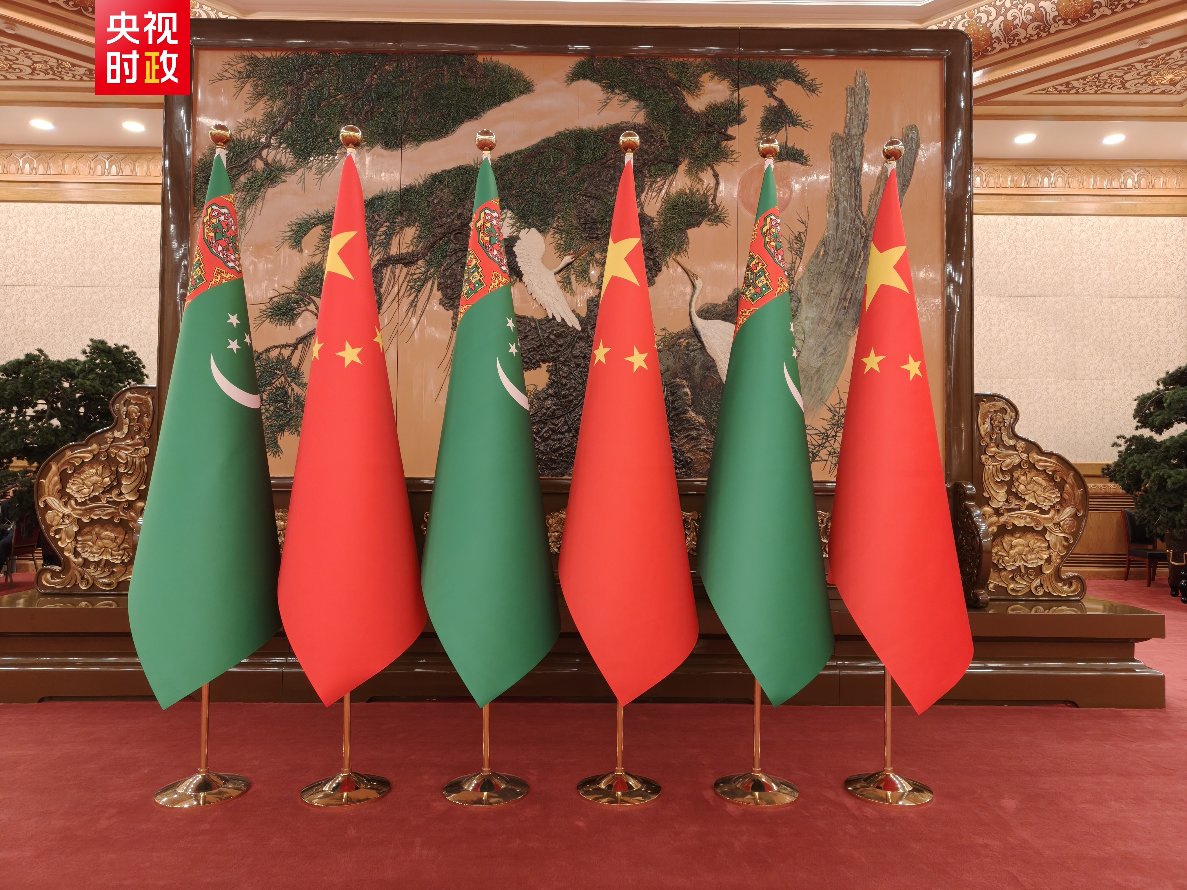 习近平会见土库曼斯坦总统别尔德穆哈梅多夫