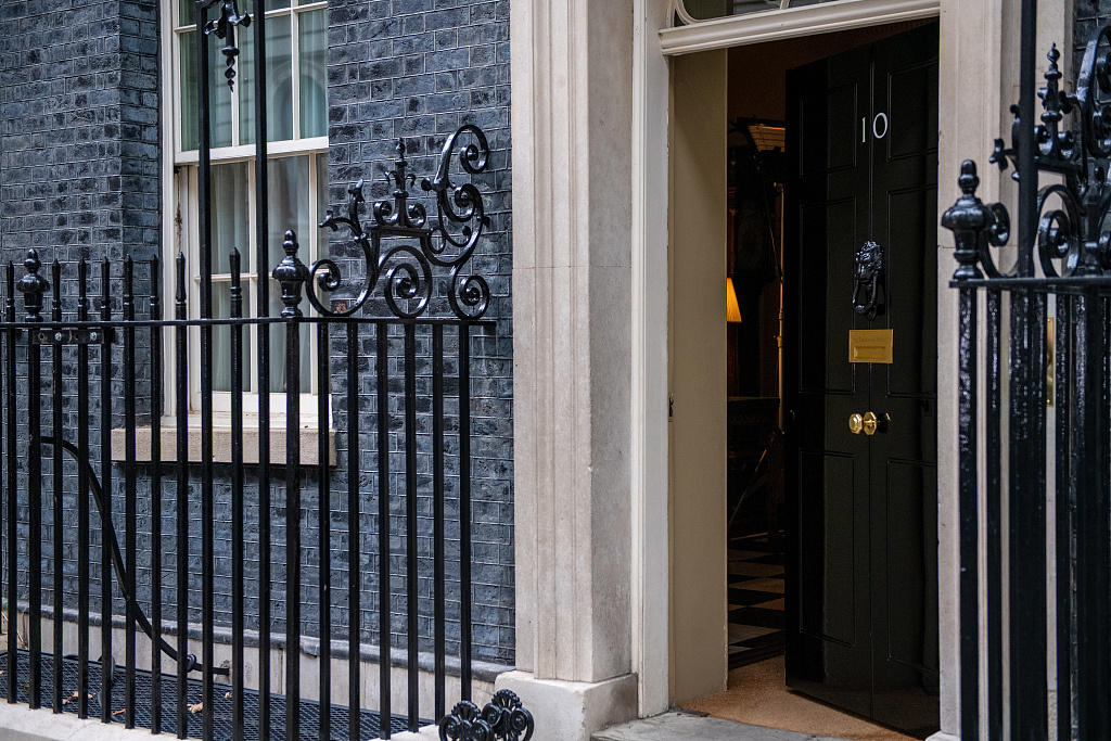 以色列总统与英国首相举行“激烈”会谈，双方分歧凸显