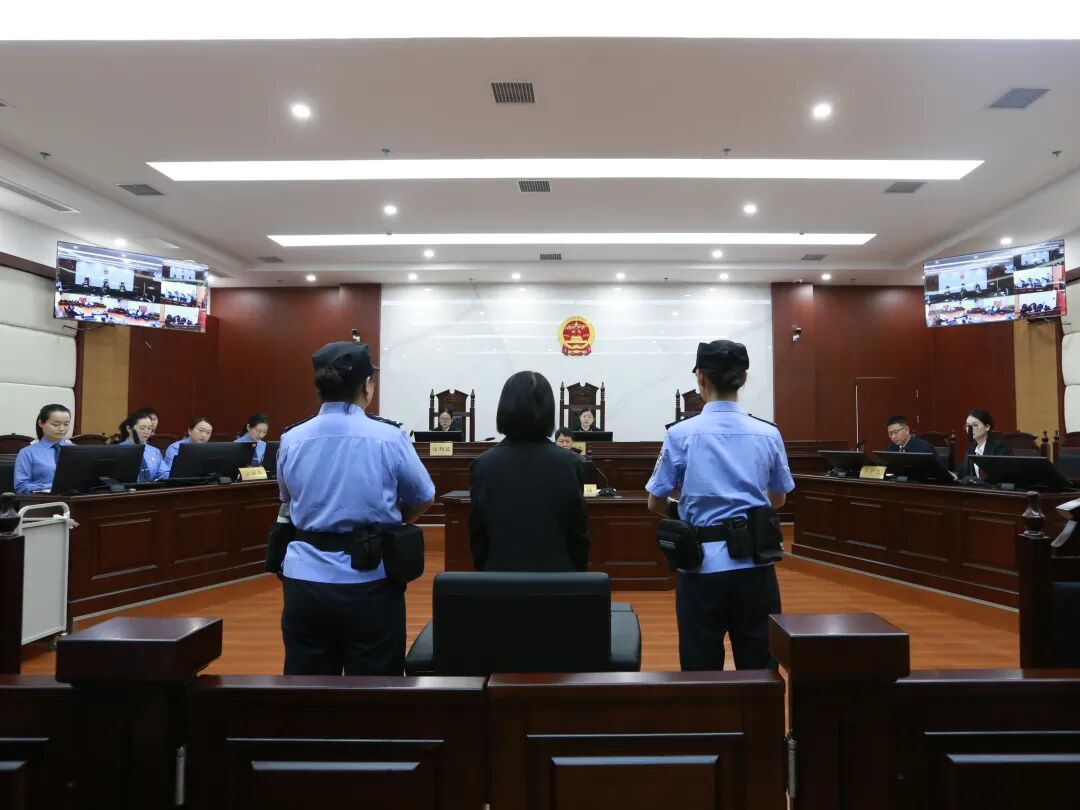 贵州省卫健委原党组书记杨慧一审被控受贿5448万余元