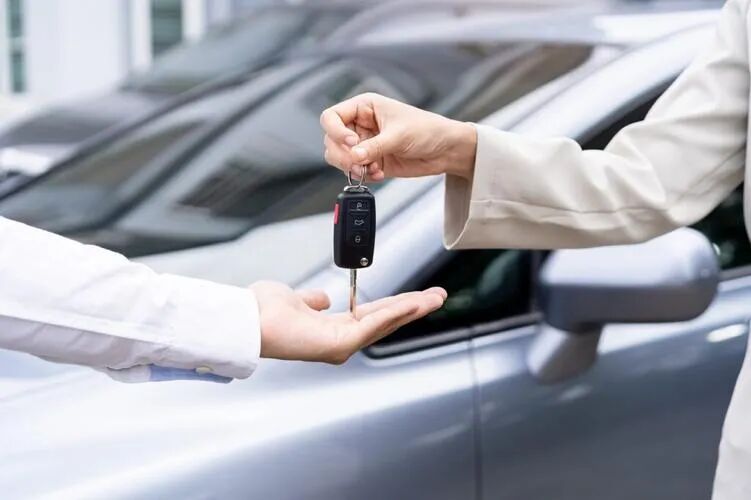 媒体：租车10天损失10万，套路人的“以租代购”不该再继续