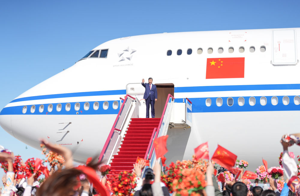图讯丨习近平离开新疆返回北京
