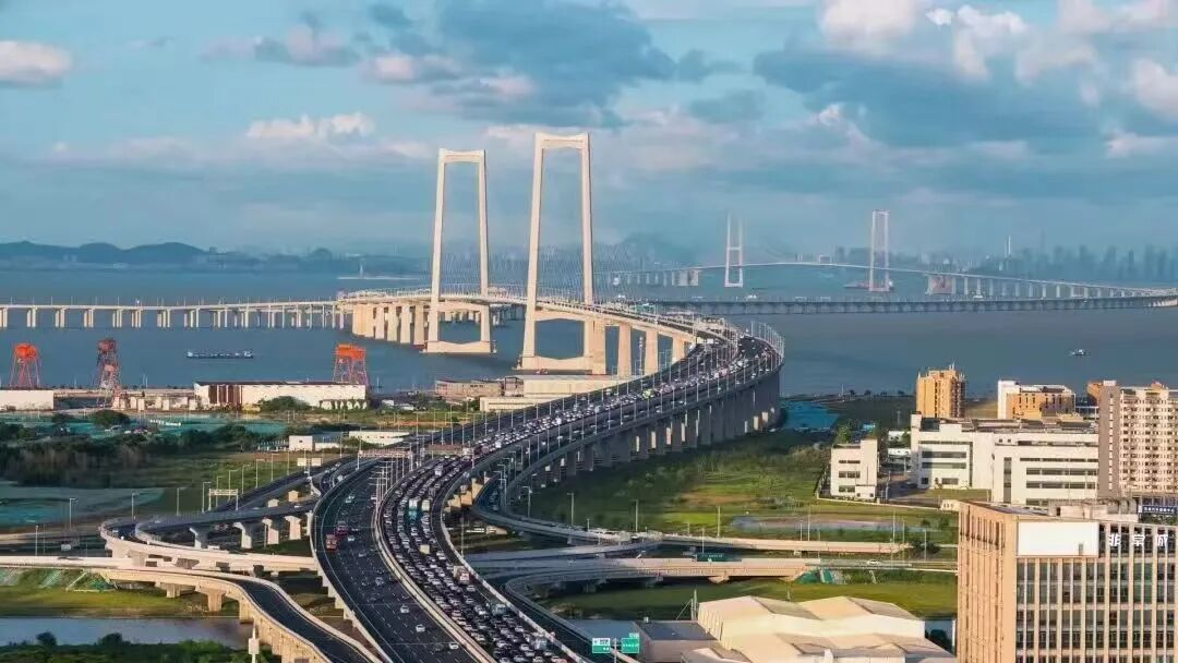 国庆中秋假期前一天，广东高速车流量达1001.36万车次