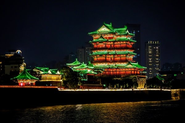 赣江潮涌处，千年豫章新：千年文脉浸润下英雄城的时代答卷