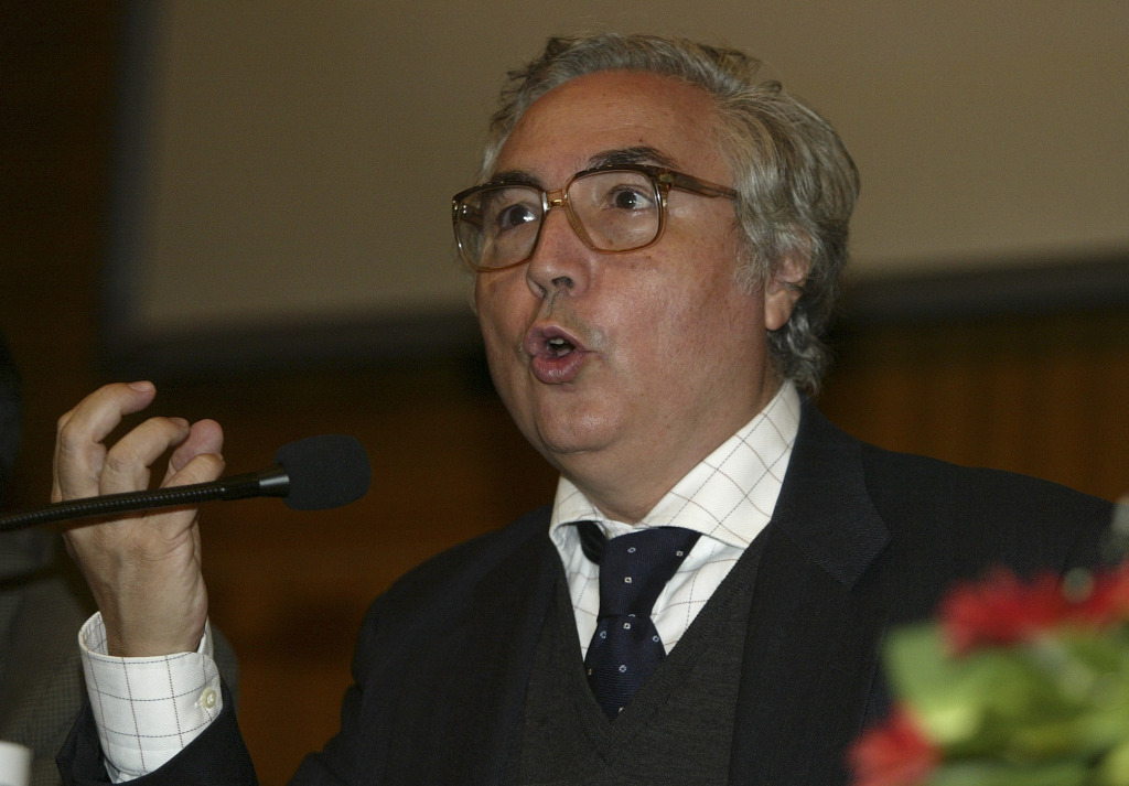 从卡斯特“信息时代三部曲”，展望AI时代新的社会可能性