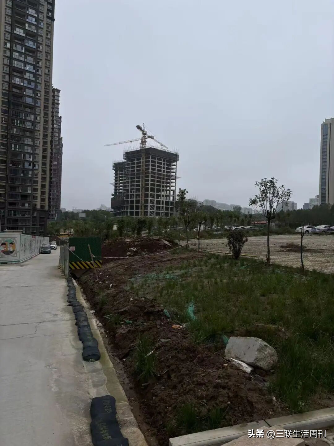 西安11岁男孩坠入通风井:事故发生后小区查出176处安全隐患