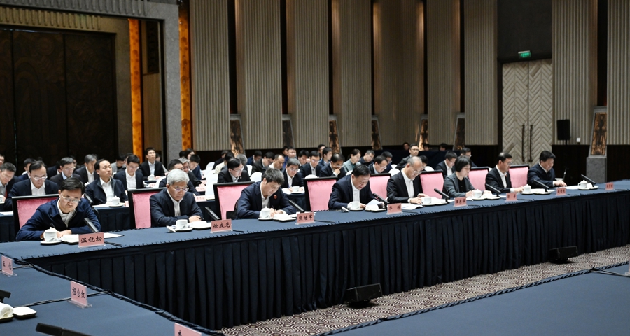 加强同题共答、深化创新突破!支持上海国际贸易中心提质升级工作推进会举行