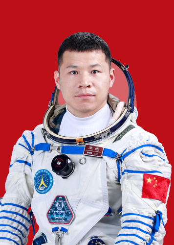 图说|神舟二十乘组凯旋:镜头内外两个王杰的航天缘