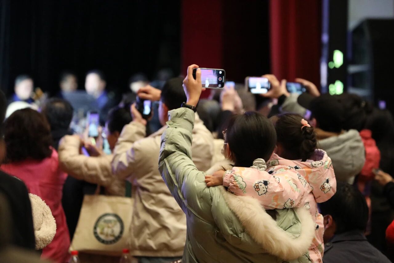 上海京剧院70周年在北京,7场大戏“叫好又叫座” 15 f2e43232 9efc 457e b914 47ee6eaf26ba