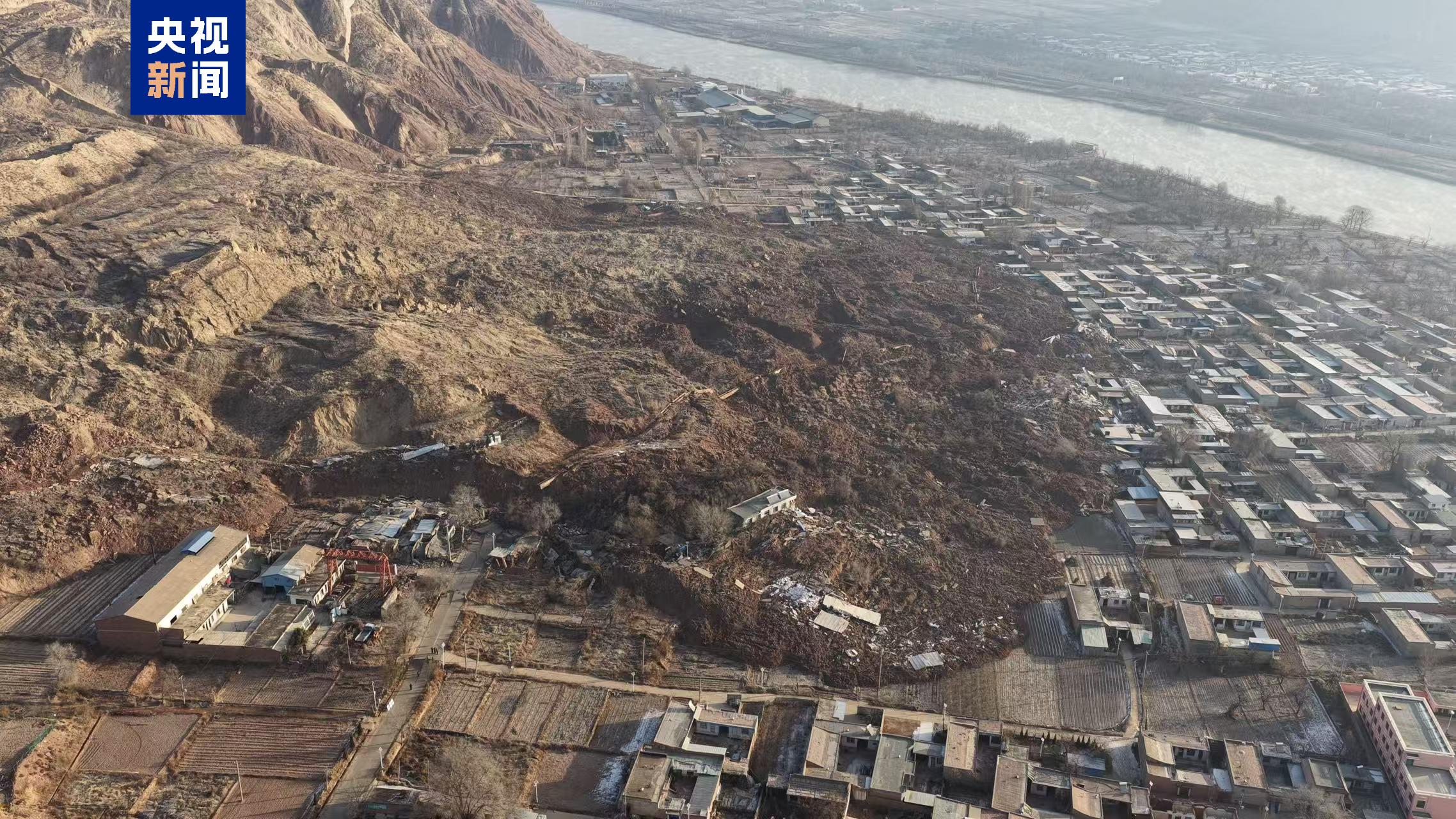 甘肃省永靖县发生滑坡致45户房屋被埋,无人员伤亡