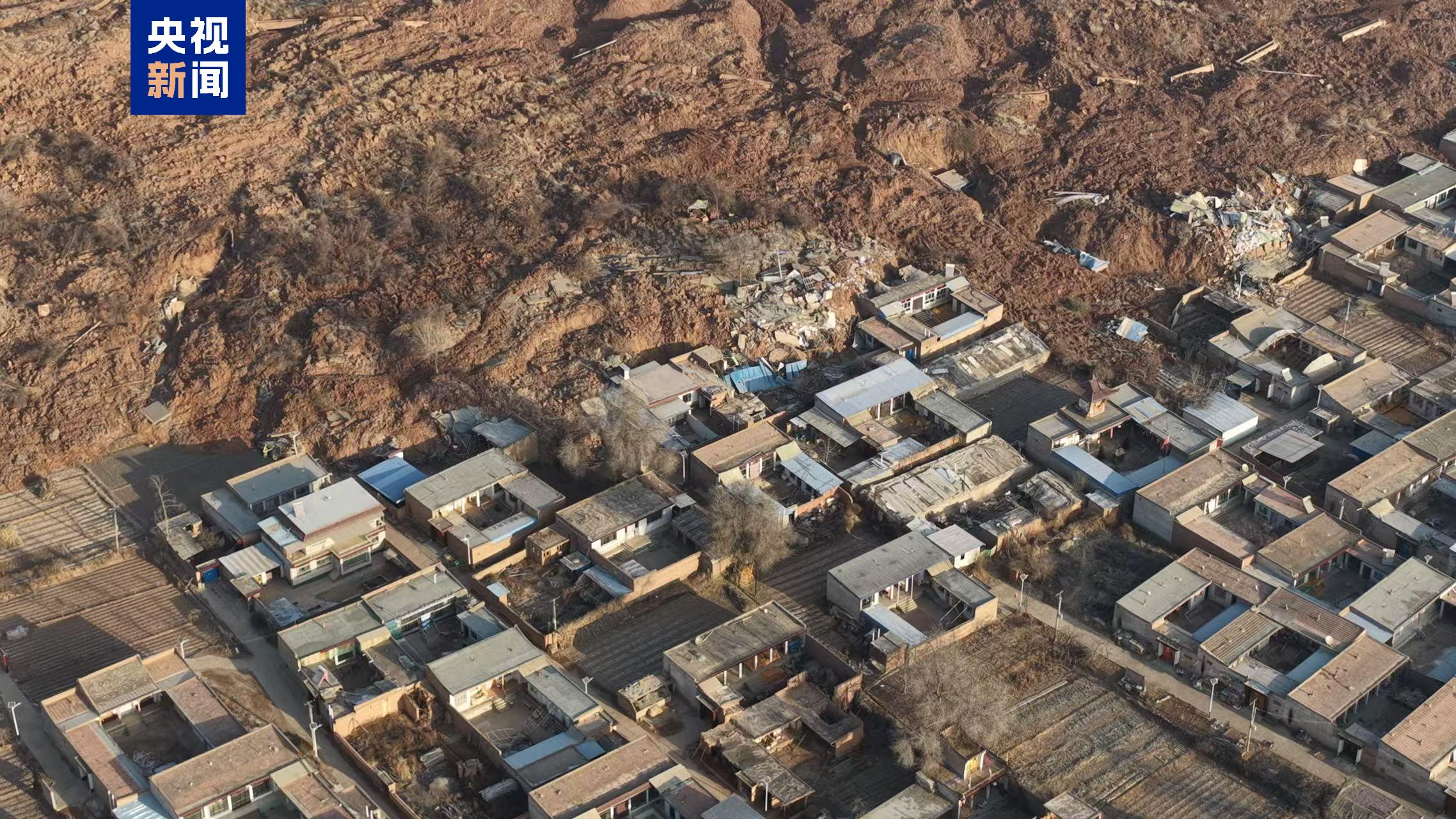 甘肃省永靖县发生滑坡致45户房屋被埋,无人员伤亡