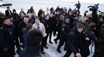 丹麦首相抵达格陵兰岛