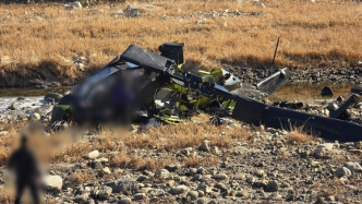 韩国一军用直升机坠毁，2人死亡