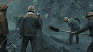 腾讯竖屏热播榜第一,揭秘《秦岭青铜诡事录》幕后 | 对话42工作室