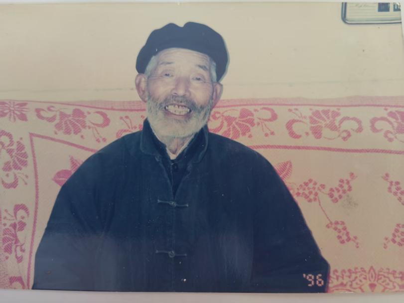 大学生写家史︱六百年,一个圈