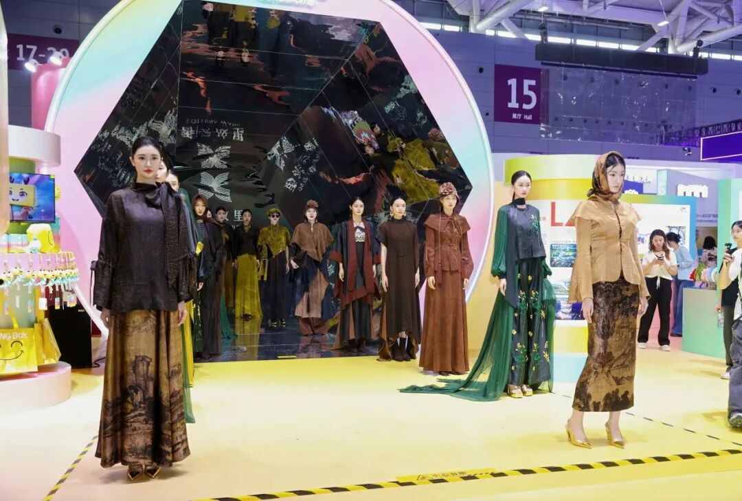 APEC之年全球聚焦深圳,龙华加速迈向国际化标杆城区