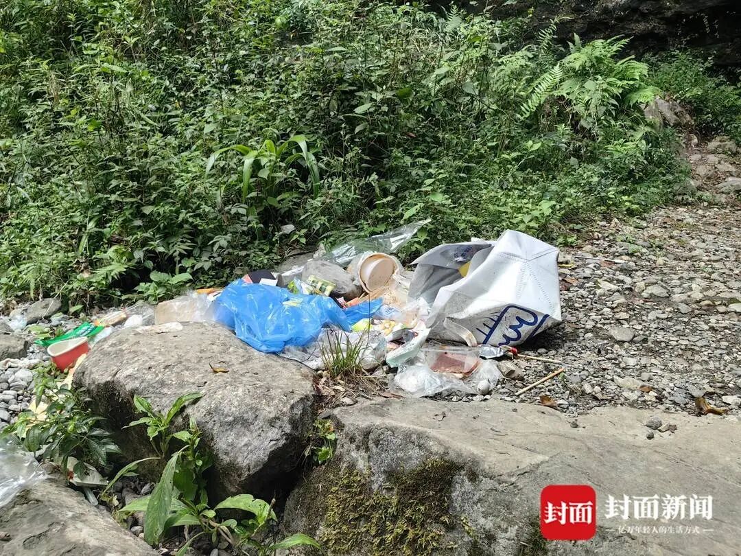 游客随手丢垃圾成顽疾江油老君山如何破解垃圾围山困局?(图3)